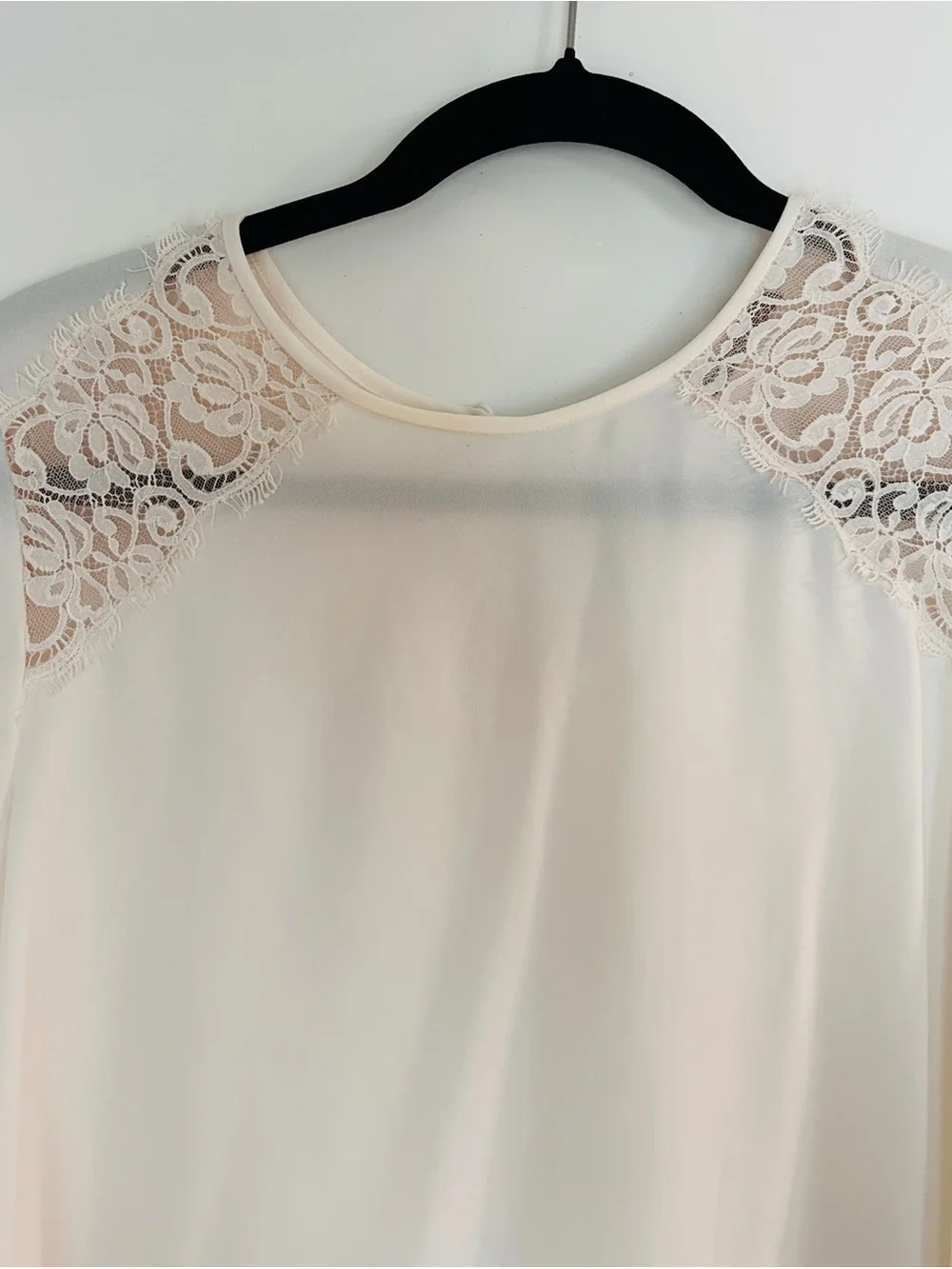 BCBGMaxAzria lightweight cream